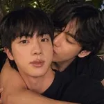 Аватар канала Ржомба и K-Pop 🫰🏻