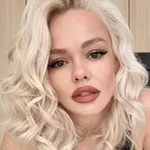 Аватар канала РАБЫНЯ ВАЙЛДБЕРРИС