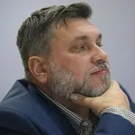 Аватар канала Большой Брат смотрит сквозь себя