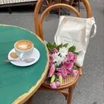 Аватар канала عالَم هادِي ☕️ 🦋 .
