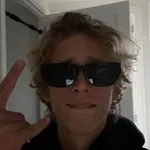 Аватар канала 𝘼𝘼𝘼𝘼𝘼𝘼𝘼𝙍𝙊𝙉 𝙈𝙄𝙉𝙔𝘼𝙍𝘿 💿