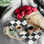 Аватар канала ☕️ رٌيْحٌﮭ أُلُبّنً℡ ☕️
