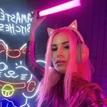 Аватар канала Женяша Ларионова