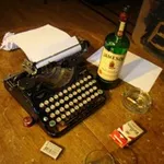 Аватар канала Стол с печатной машинкой