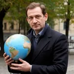 Аватар канала 🌏 Географ глобус купил