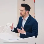 Аватар канала Dennis Hohloch ❌ - Landtag Brandenburg