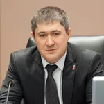 Аватар канала Дмитрий Махонин