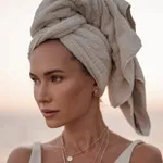 Аватар канала Саша про волосы, жизнь и бизнес ❤️‍🔥