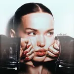 Аватар канала 𝐕𝐄𝐋𝐀𝐑𝐈𝐒