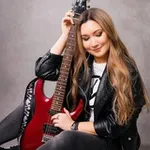 Аватар канала Айли Фриман 🎸 | Автор