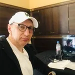 Аватар канала OLEG LARIN CINEMА 🎥 🎬 режиссер