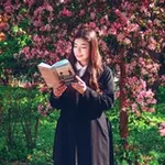 Аватар канала Малина, цветущая из книг | полина_малина_букс 🌸