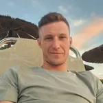 Аватар канала Ash Brierley 🇬🇧