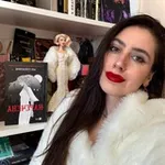 Аватар канала КНИГИ й ЦІКАВИНКИ 📚 💜
