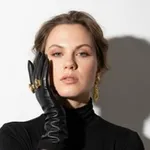 Аватар канала ДИКАЯ И СВЯТАЯ