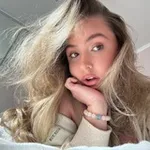 Аватар канала Никки Си Эйч 🧿 🤍