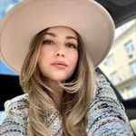 Аватар канала Будни Анны Михайловской