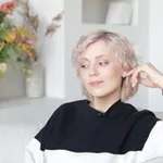 Аватар канала Tati Soloveva 💜 Между Строк 🩶