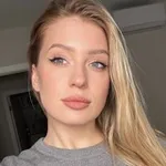 Аватар канала Поли по секрету 🤫