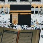 Аватар канала كيف احزن وانت ربي 🥀 ♥️